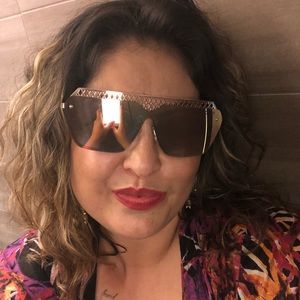 Meet your Posher, Sandra